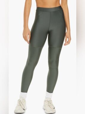 Alo Airlift Utility Leggings Cactus Size Large